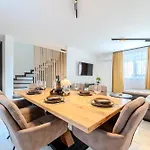 New - Luxury Angel - Private Pool