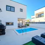 New - Luxury Angel - Private Pool 维尔