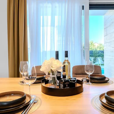 New - Luxury Angel - Private Pool Vir