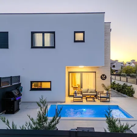 וילה New - Luxury Angel - Private Pool ויר