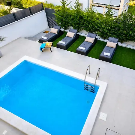 New - Luxury Angel - Private Pool Villa