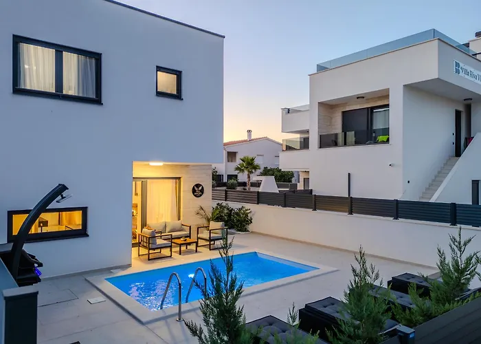 New - Luxury Angel - Private Pool Villa